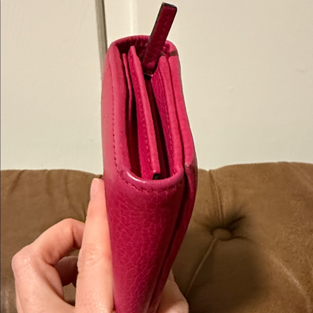 Gucci Pink Leather Wallet - Picture 8 of 8